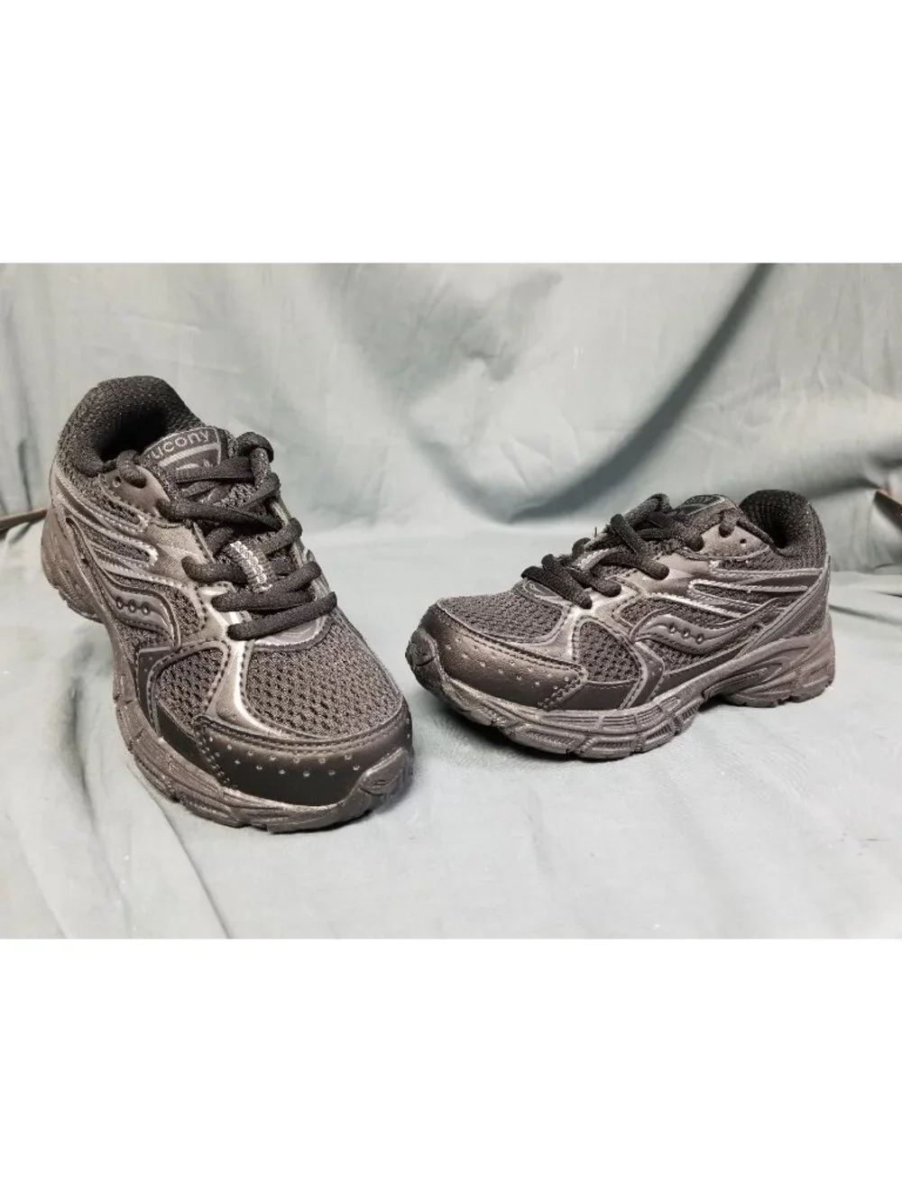 Saucony Ride Millennium KDZ Sneakers Black Kids Size 2 New No Box!